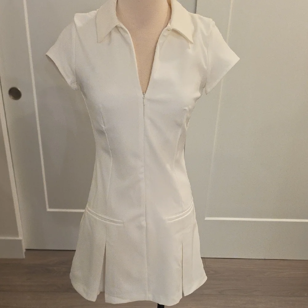 Zara women’s sporty White Mini Dress with center zipper. Size S new with tags - Picture 2 of 9